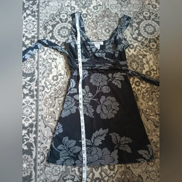 White House Black Market Y2K Babydoll Tank Top Medium Dark Floral Whimsigoth - Picture 9 of 9